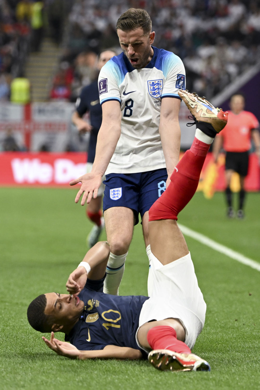 英格兰队险胜法国队，王皓高光表现的简单介绍