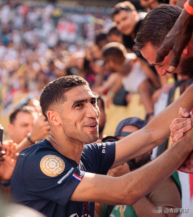 关于拜仁逆转瑞士，阿什拉夫点燃赛场的信息