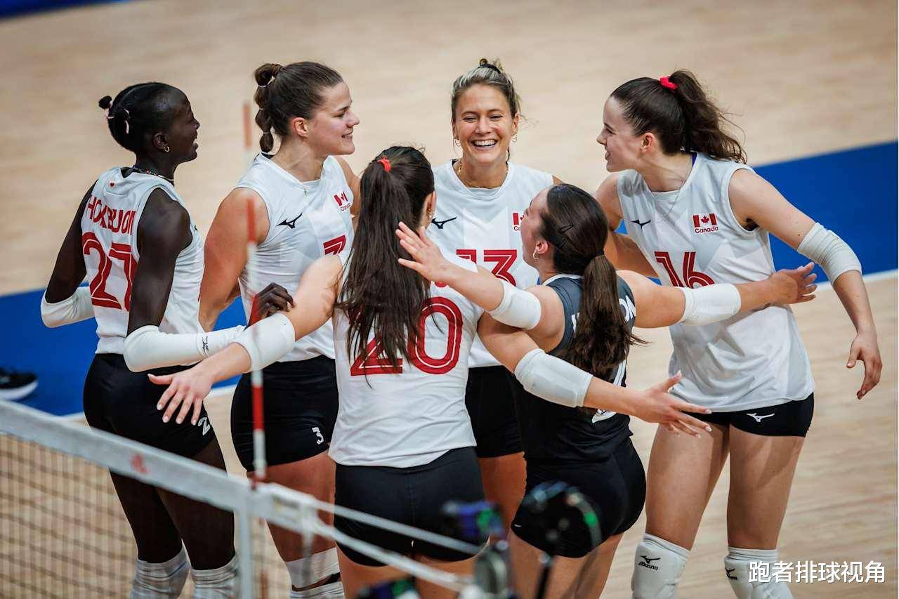 包含加拿大女子排球队连胜，晋级四强的词条