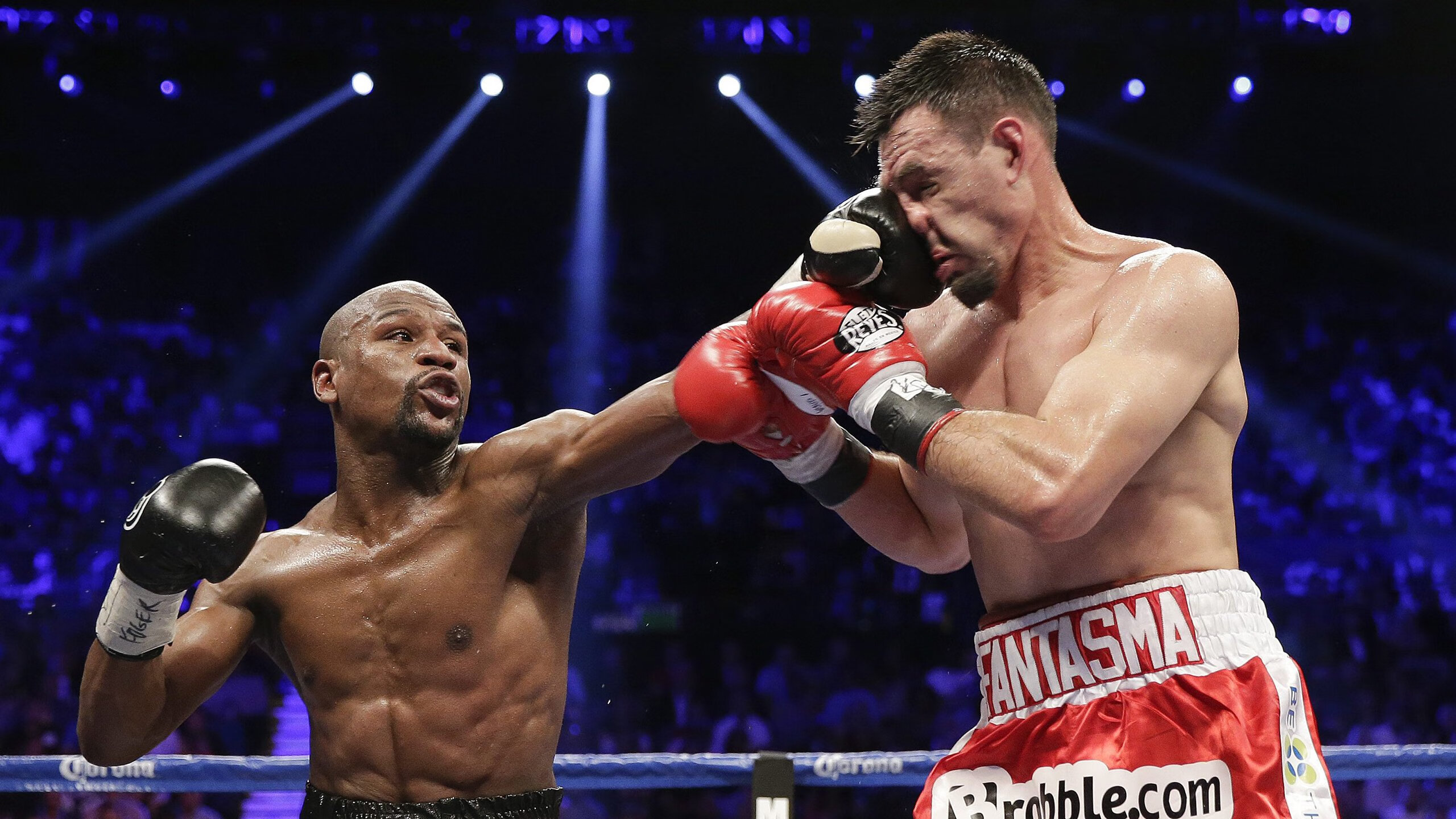 橙矛破盾，阿劳霍的非典型进攻，如何撕碎里昂的钢铁防线？