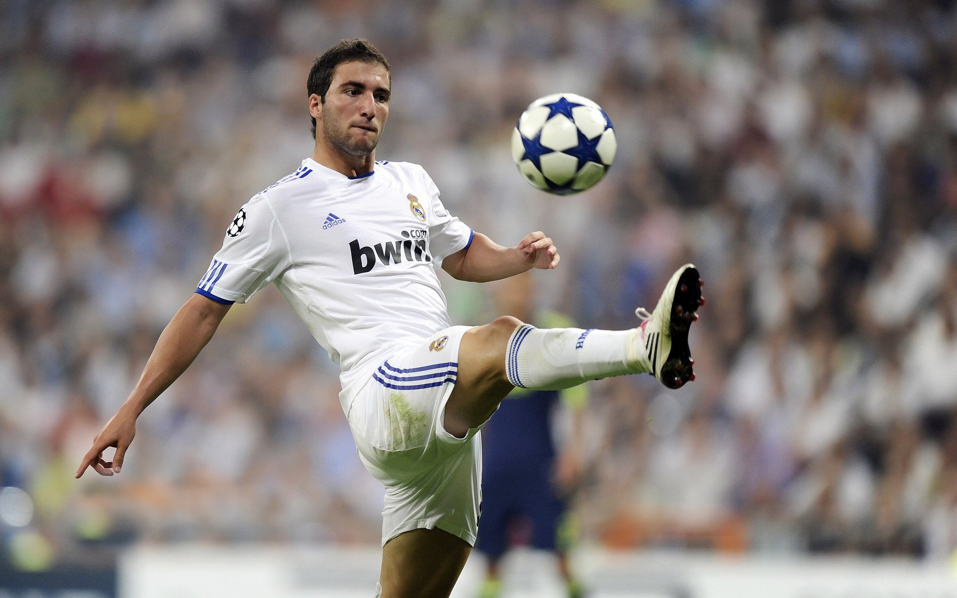 巴尔韦德爆发点燃希望,苏格兰争冠战逆境出伊朗